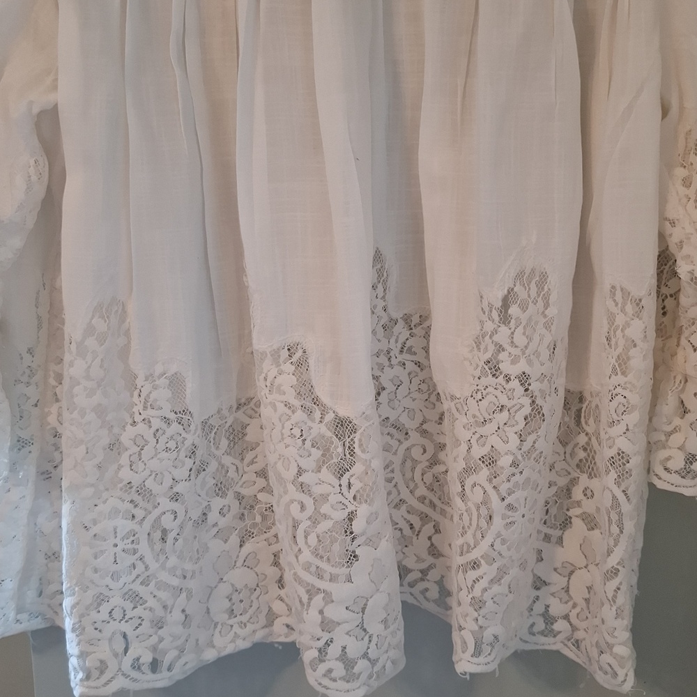 Anthopology sz M, Victorian, button down lace blouse. - Picture 10 of 10
